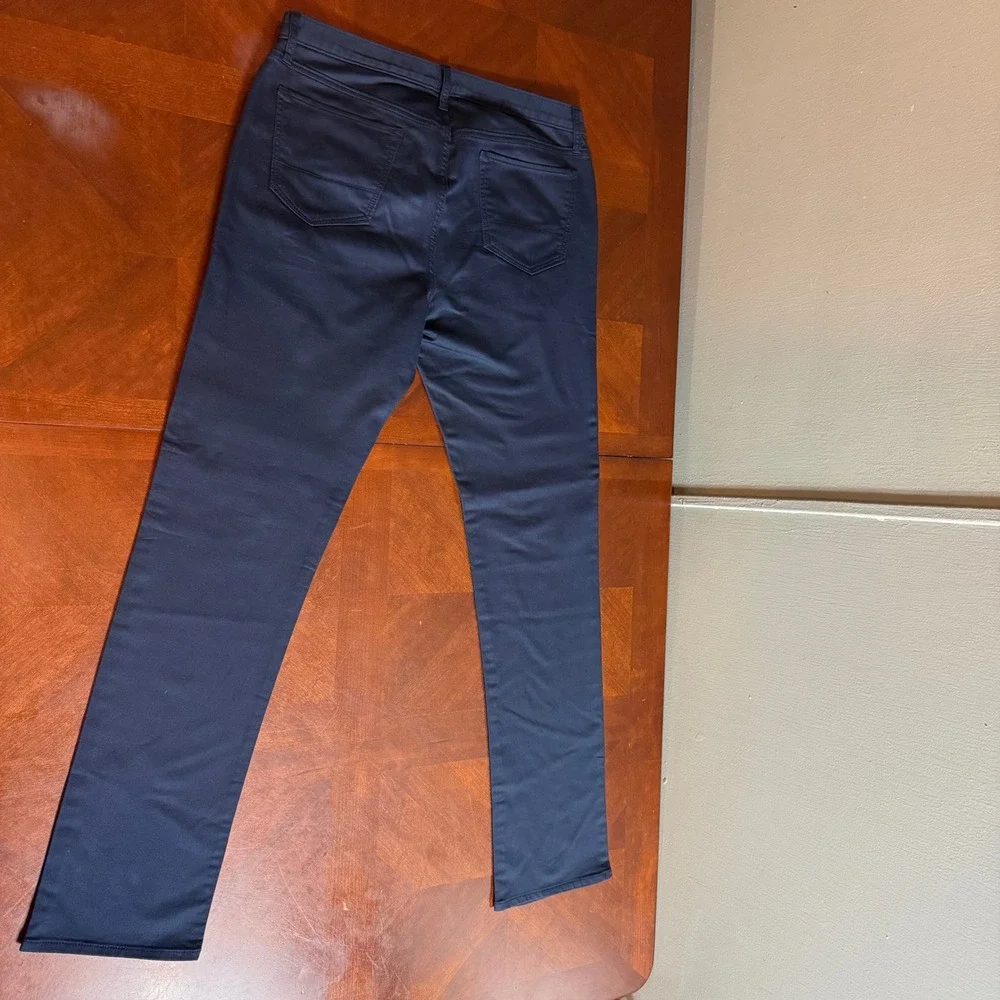 Banana Republic brand banana